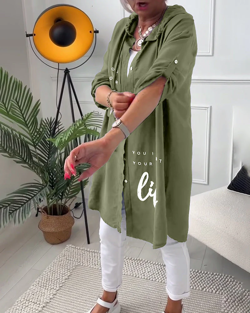 Blouse met capuchon en knopen met letterprint - Image 9