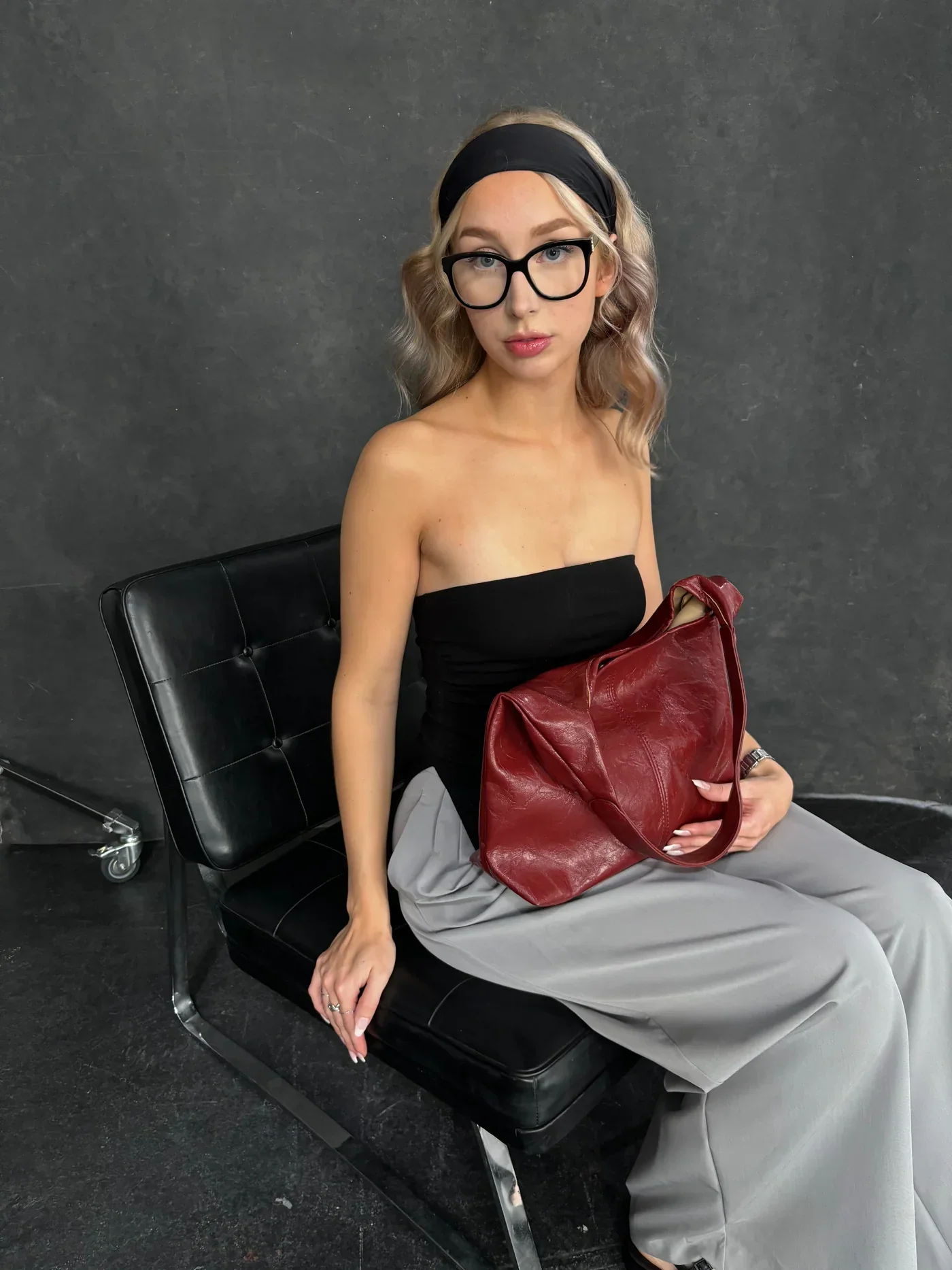 Emma | Grote leren schoudertas voor dames - Image 2