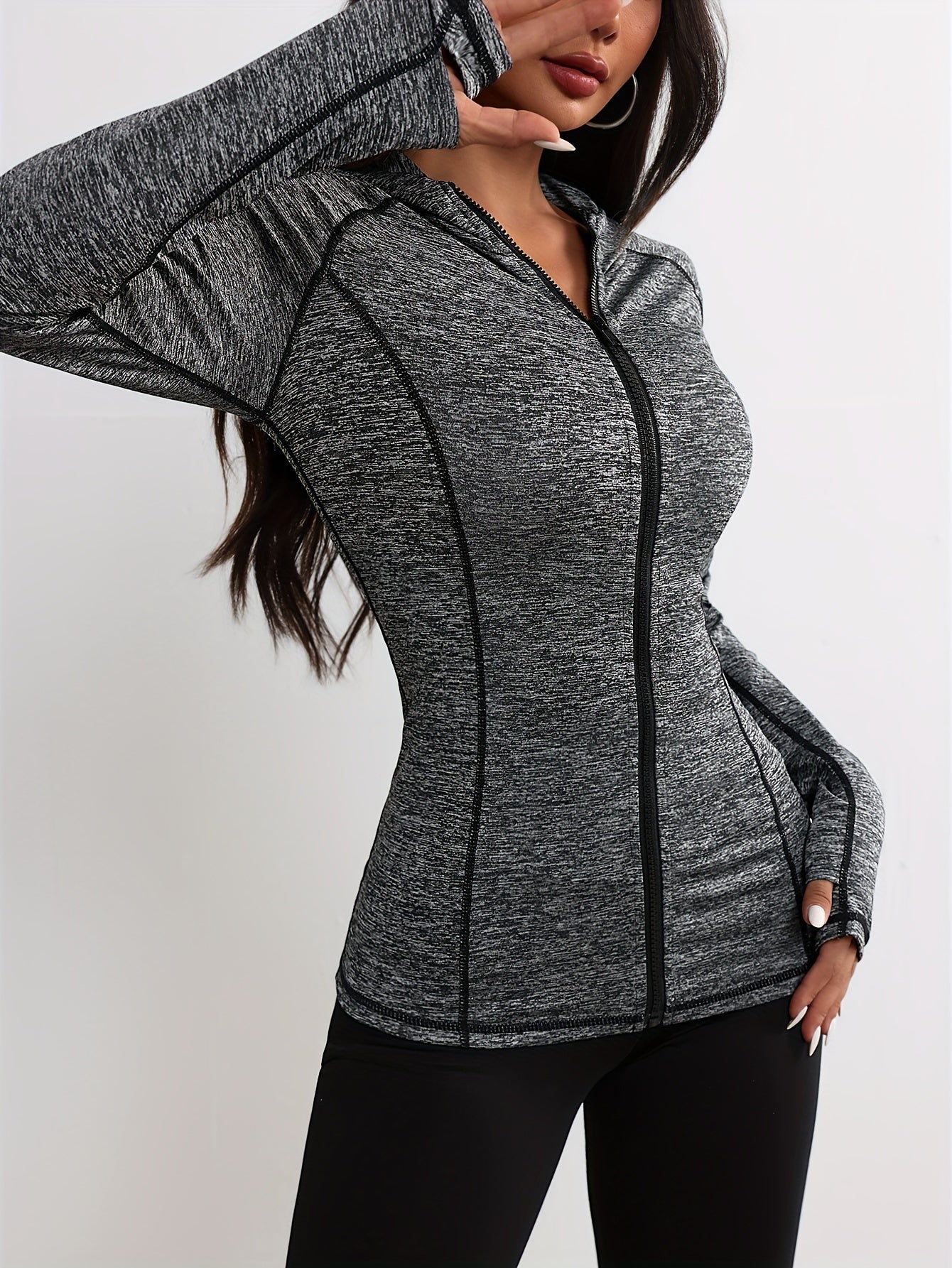 Emma | Sportjack met capuchon en streepdetail - Image 2
