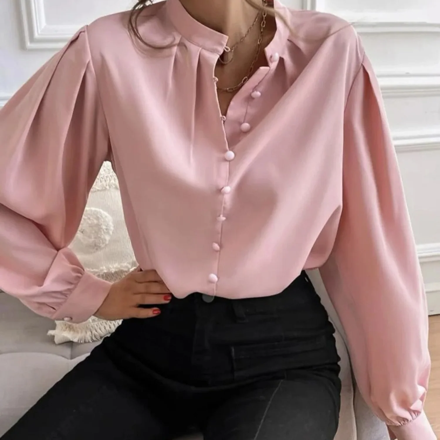 Emma | elegante gebloemde damesblouse met omslagkraag - Image 2