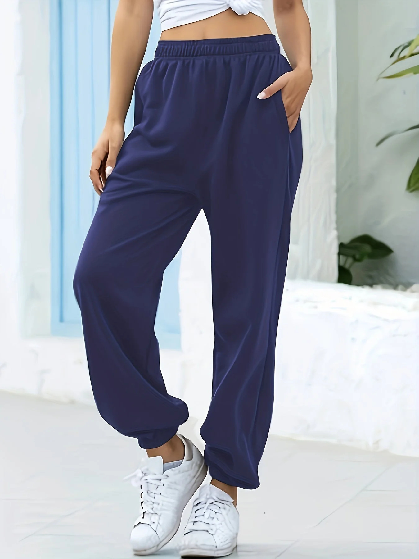 Femke | Effen elastische joggingbroek met hoge taille - Image 15