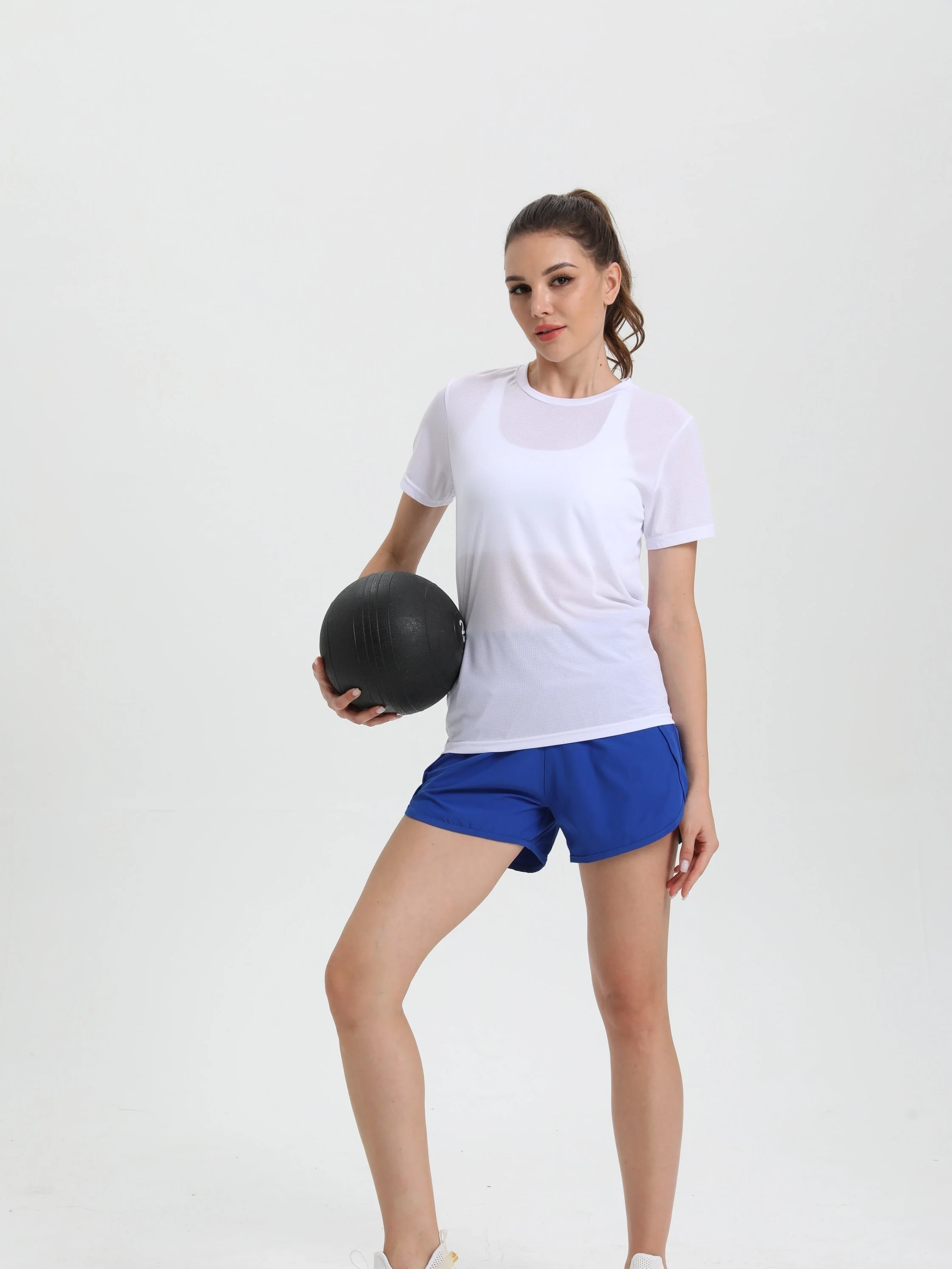 Fien | Sneldrogend lichtgewicht sportshirt voor dames - Image 11