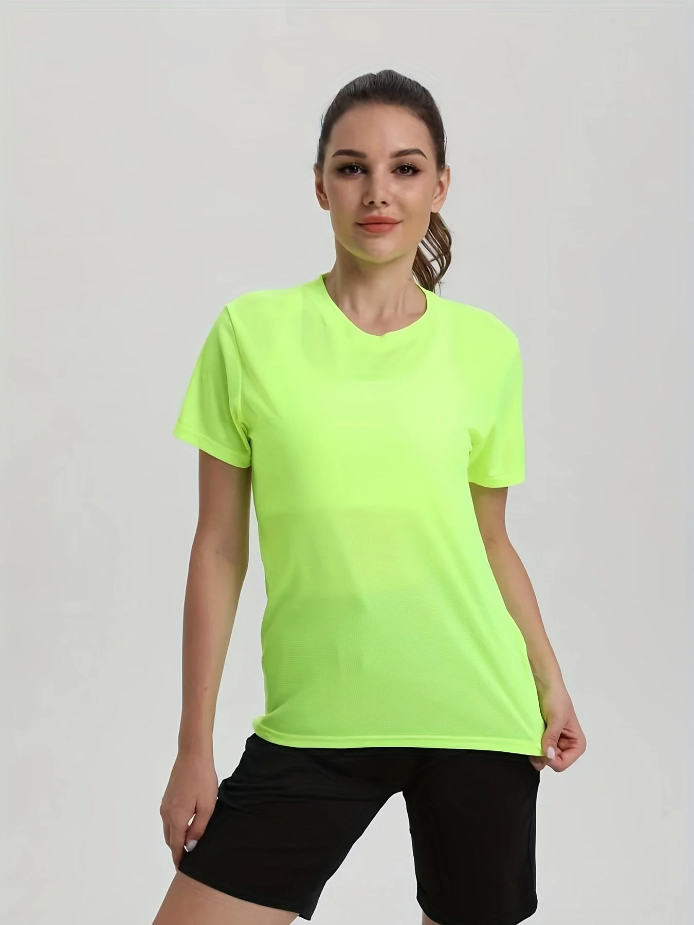 Fien | Sneldrogend lichtgewicht sportshirt voor dames - Image 14