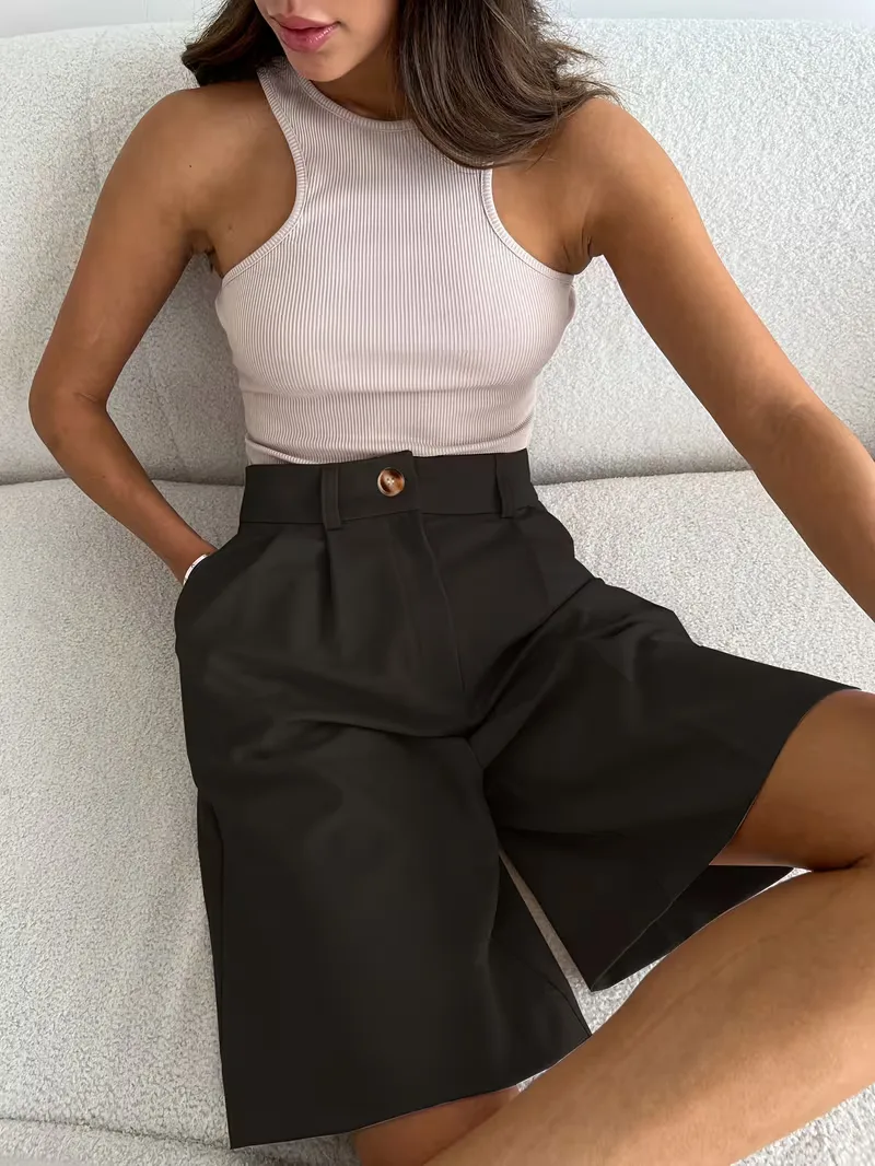 High-waisted straight leg shorts - Image 7