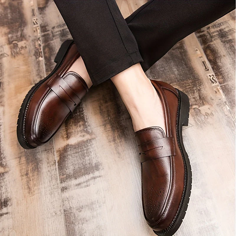 Jasper | Heren penny loaferschoenen met brogue details - Image 4