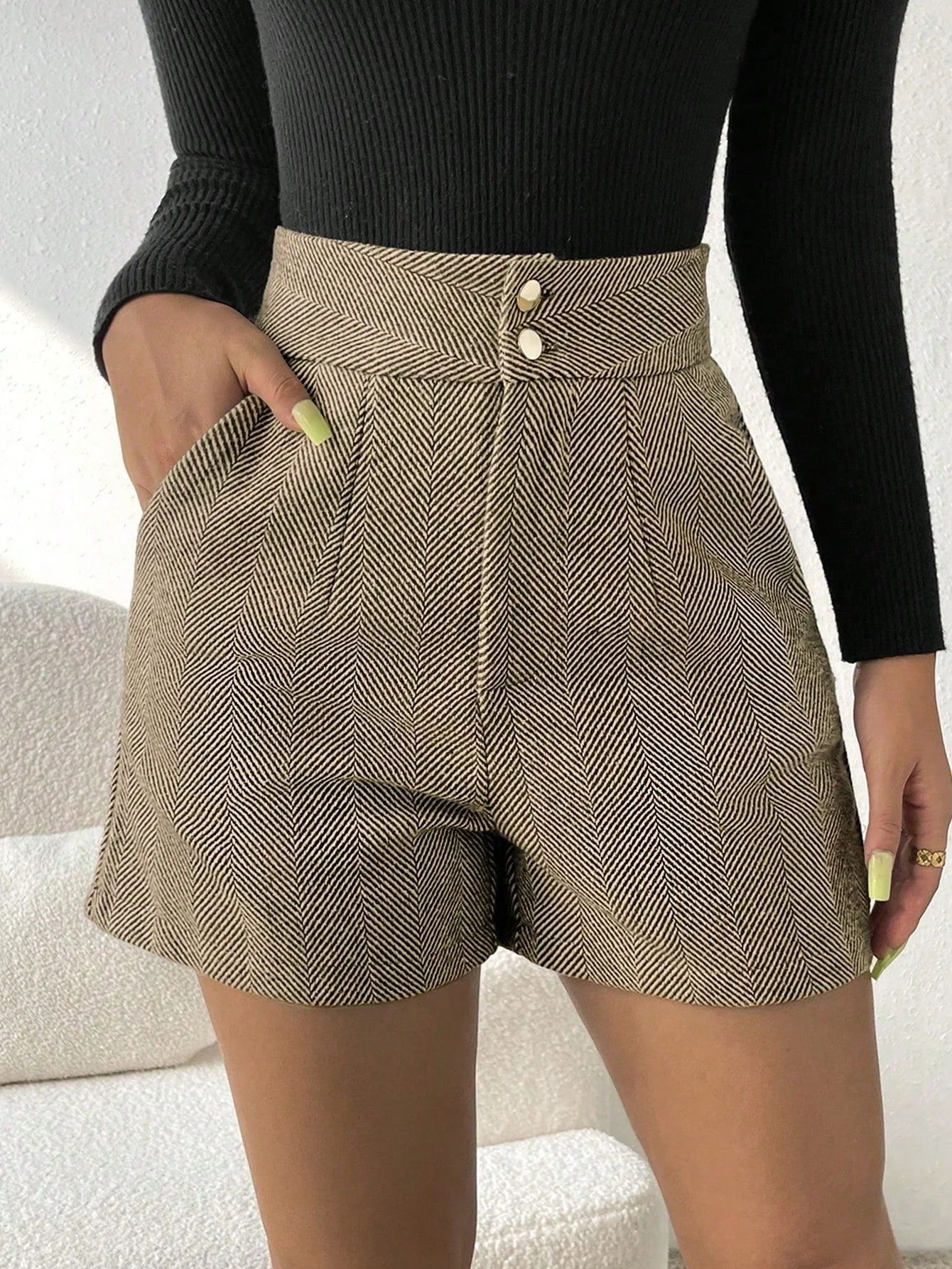Korte broek met visgraatmotief en hoge taille - Image 4