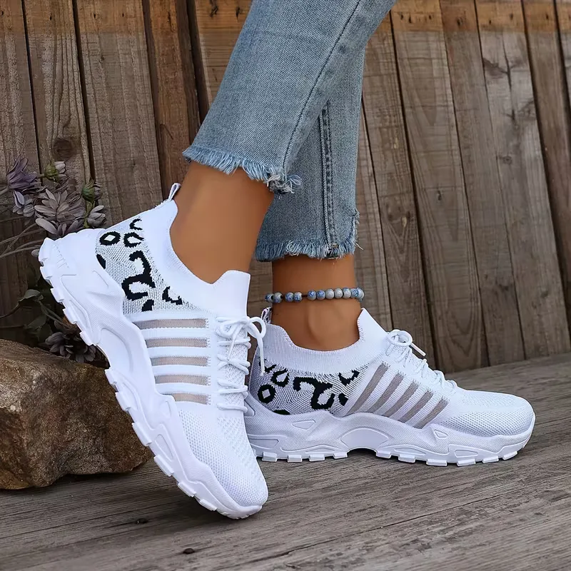 Lage sneaker met leopard print - Image 4