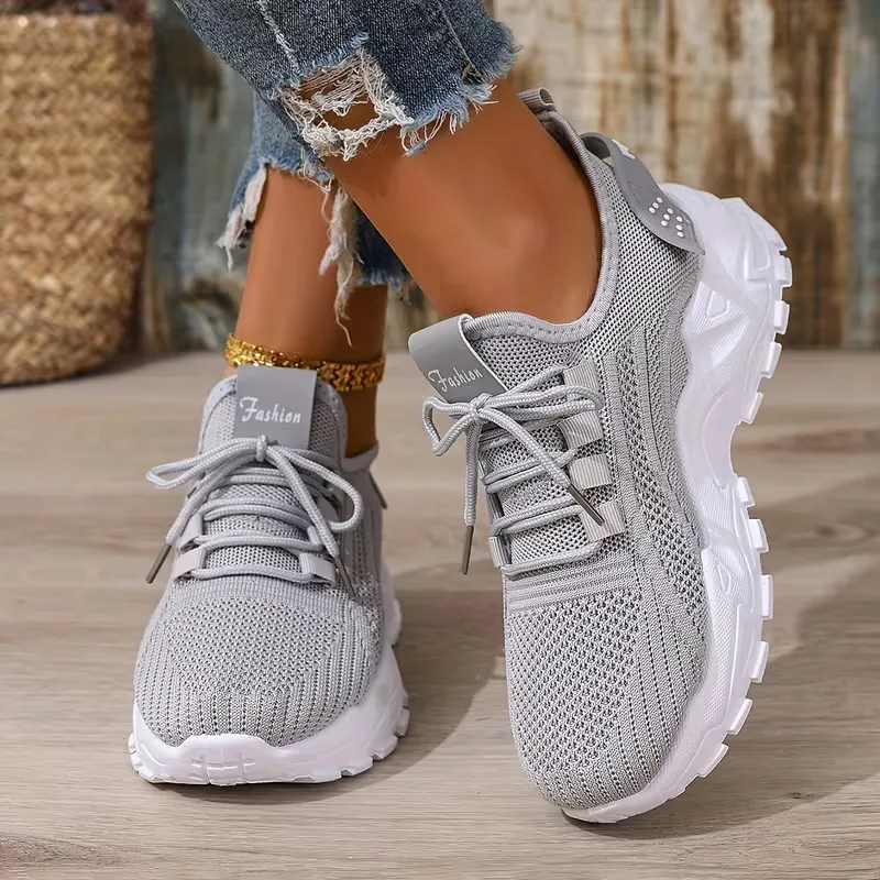 Lage sneaker met mesh bovenkant - Image 19