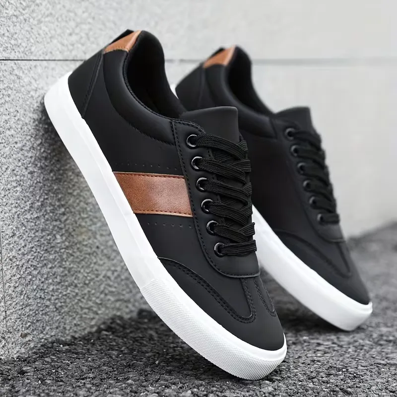Lage sneakers met vetersluiting en suède accent - Image 6