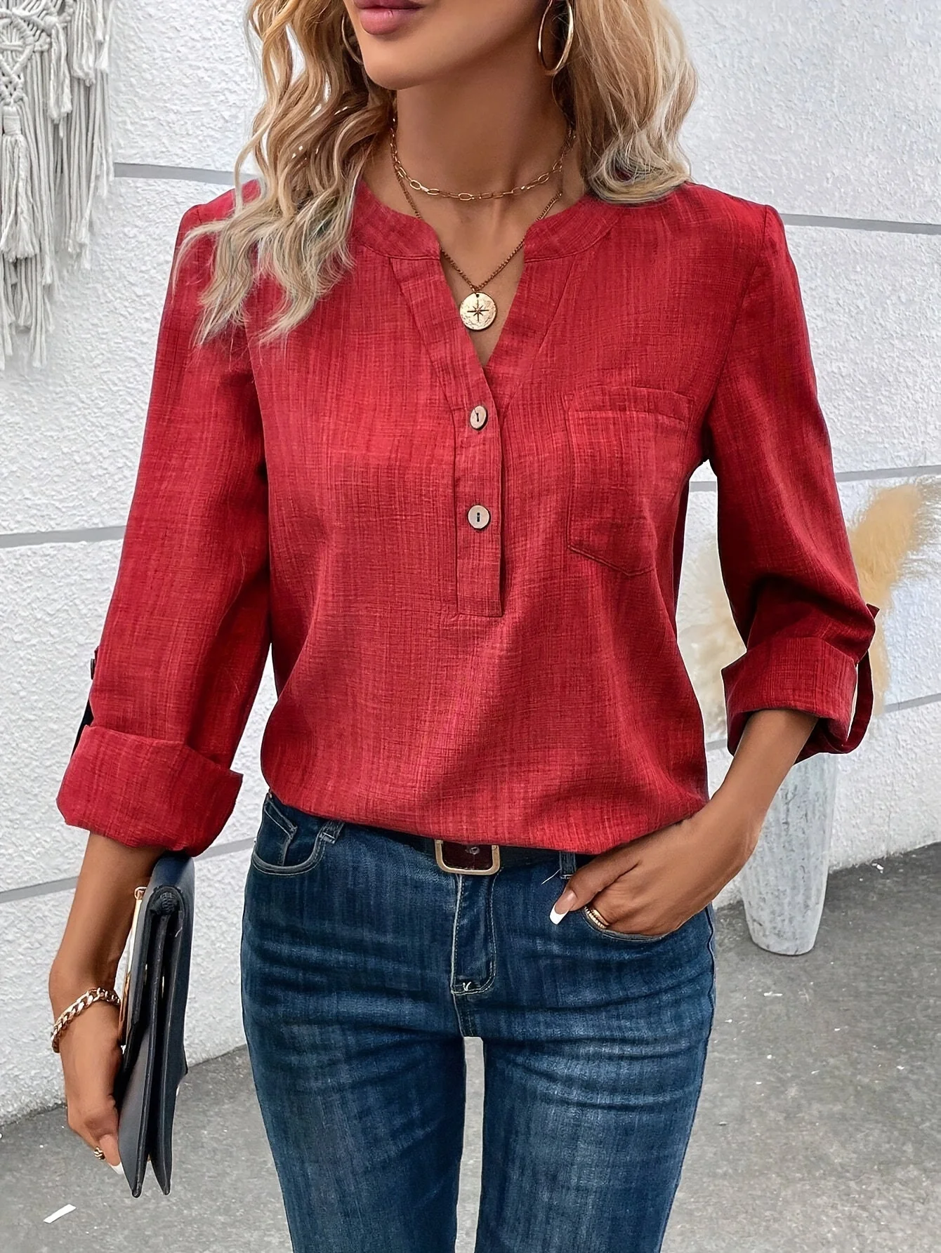 Lara | Gehaakte halsknoop blouse met lange mouwen - Image 11