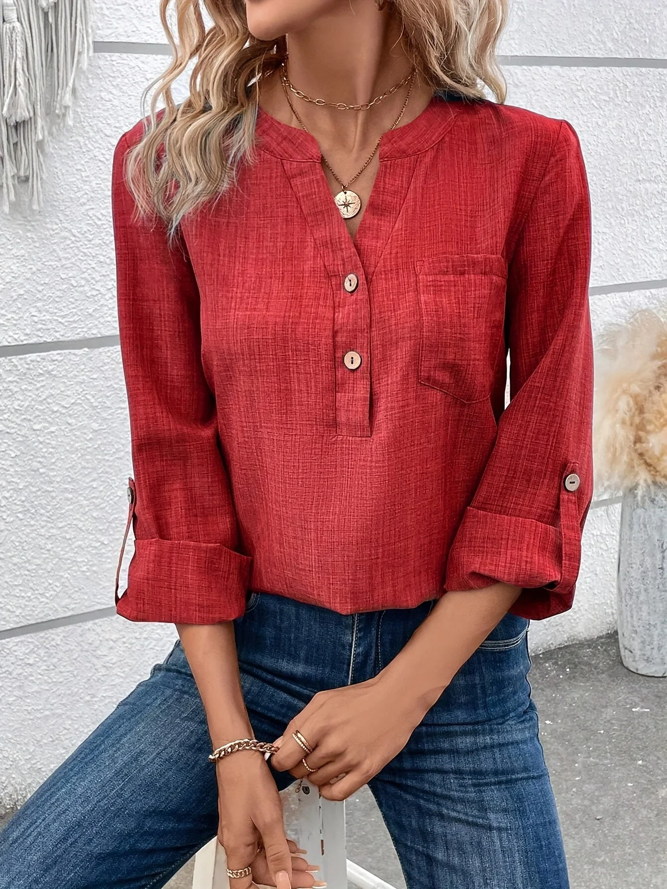 Lara | Gehaakte halsknoop blouse met lange mouwen - Image 13