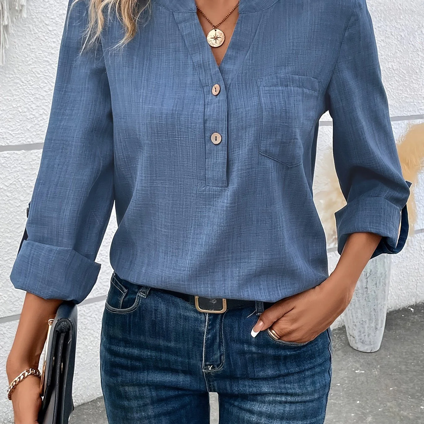 Lara | Gehaakte halsknoop blouse met lange mouwen - Image 17