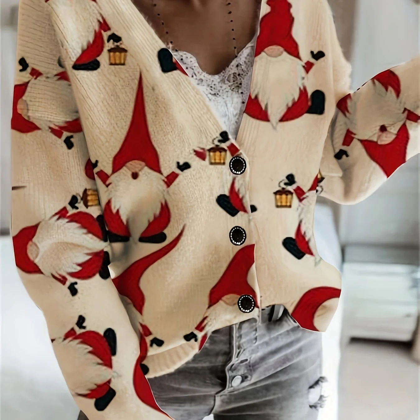 Lara | Gezellig kerstman print vest met lange mouwen en V-hals - Image 6