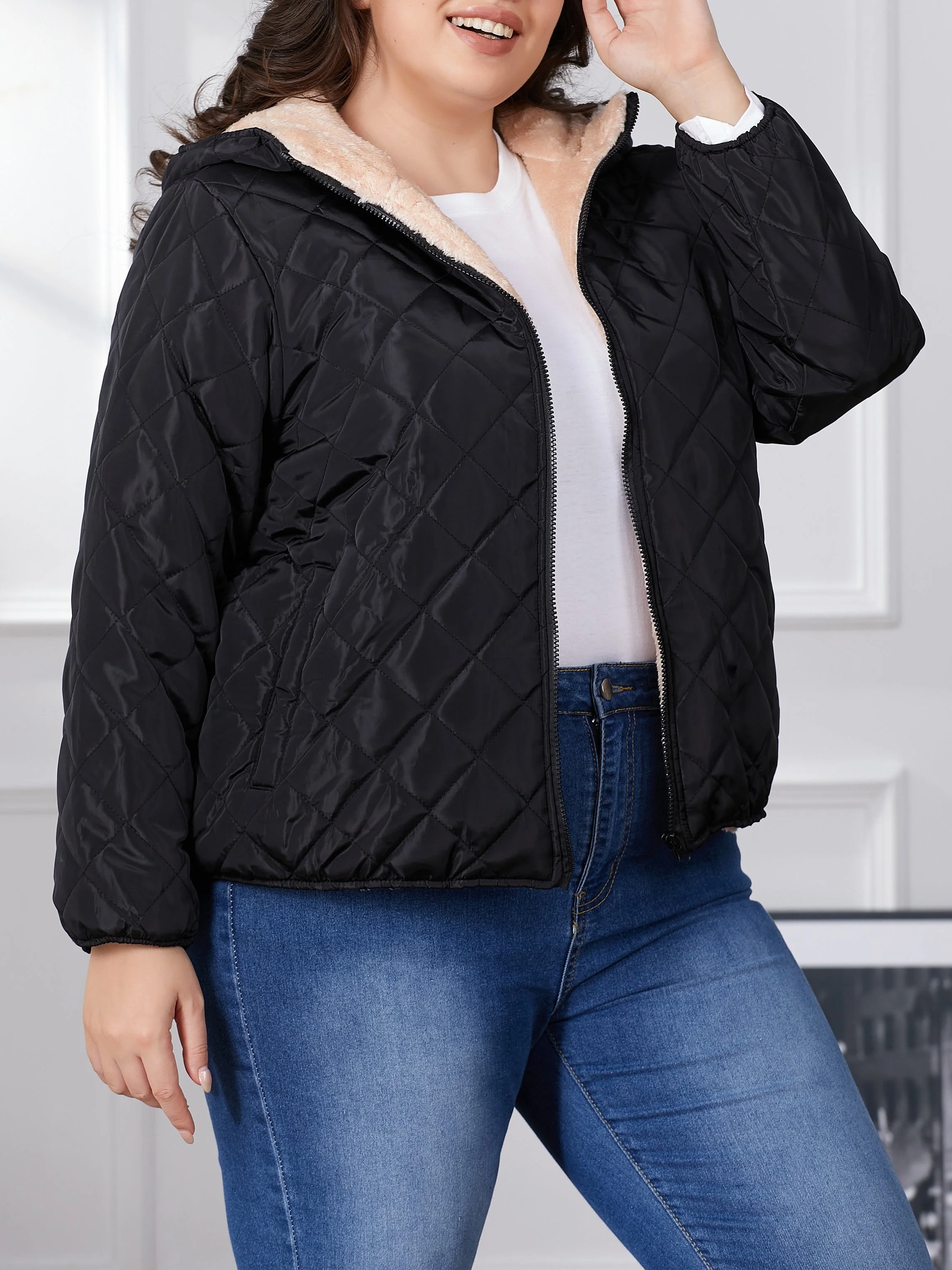 Lara | Plus size kleurblok gewatteerde jas met capuchon - Image 5