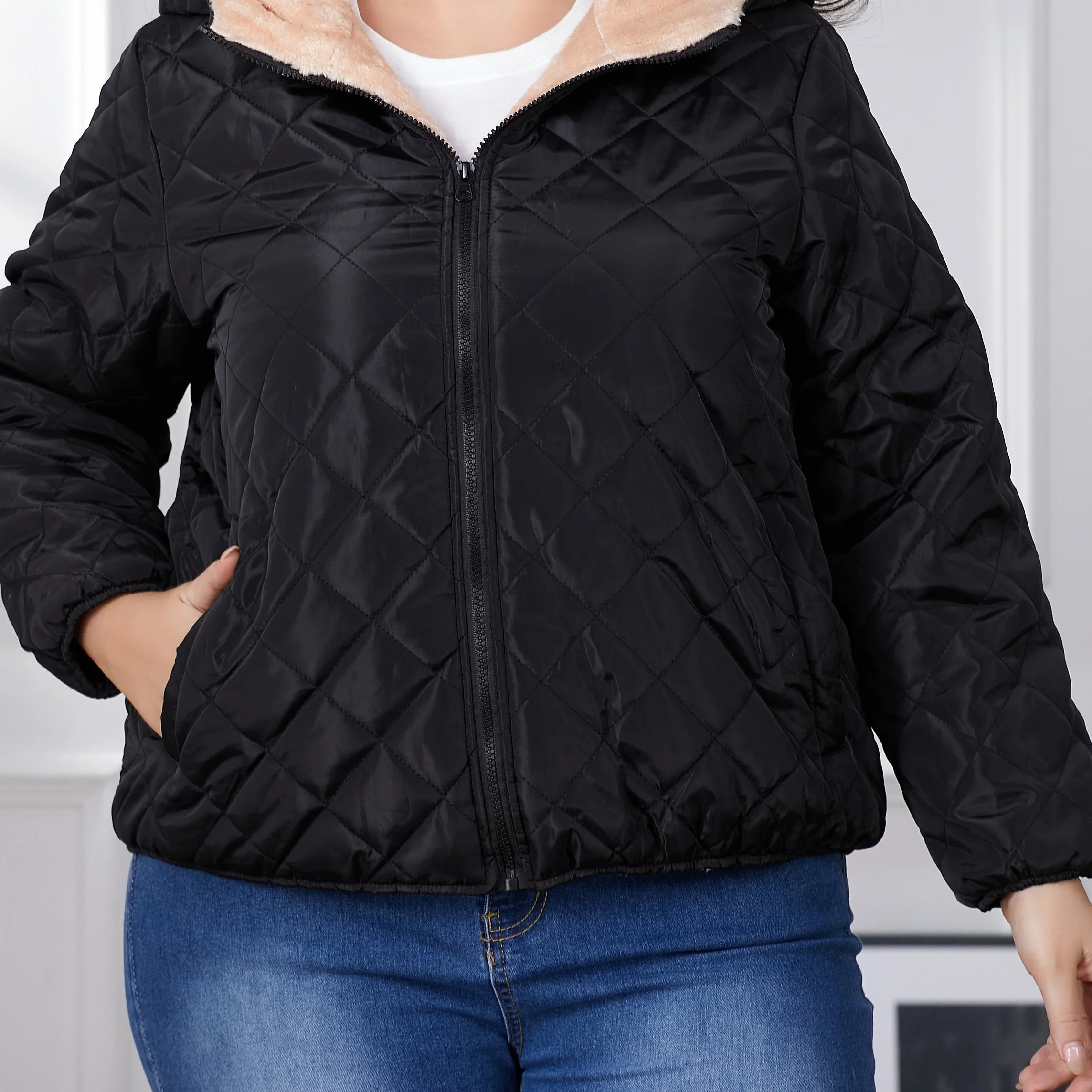 Lara | Plus size kleurblok gewatteerde jas met capuchon - Image 7