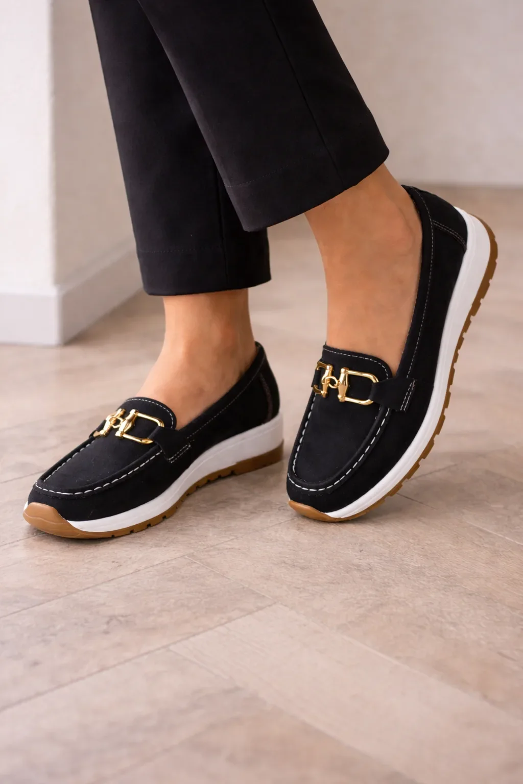 Dames Loafers met Gouden detail - Image 2