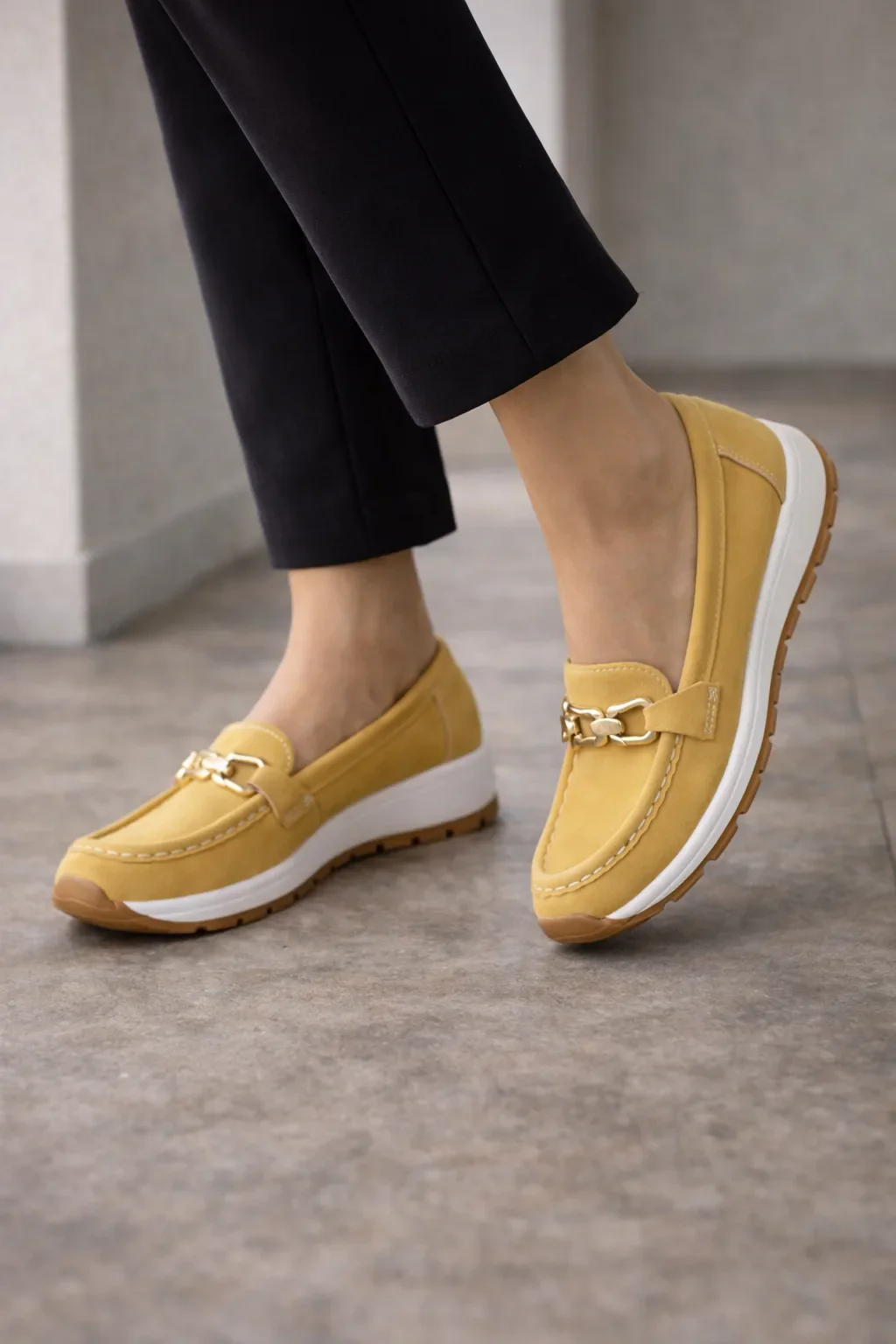 Dames Loafers met Gouden detail - Image 5