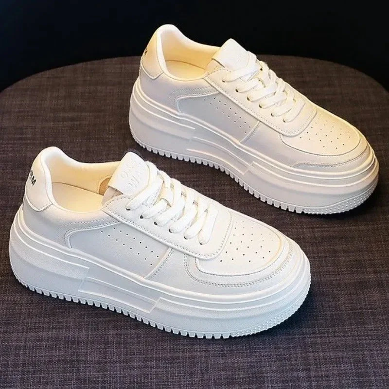 Lotte | Stoere rubberen sneakers - Image 6