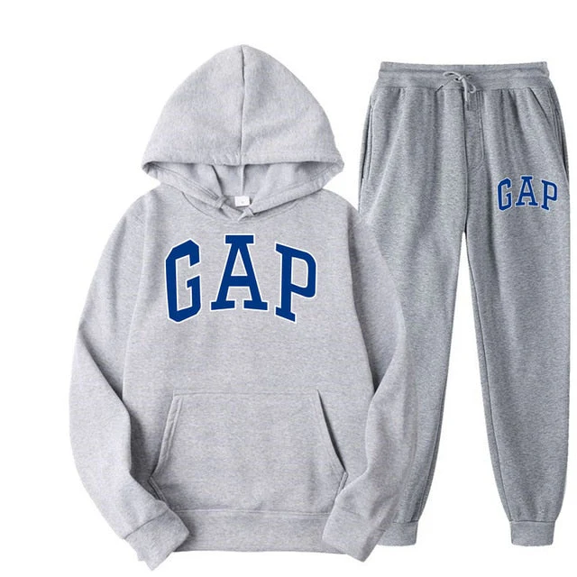 GAP | Modern en comfortabel dames joggingpak met capuchon en tekst - Image 4