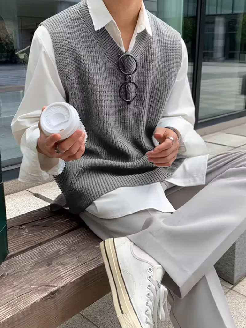 Mouwloos V-neck Vest - Image 15