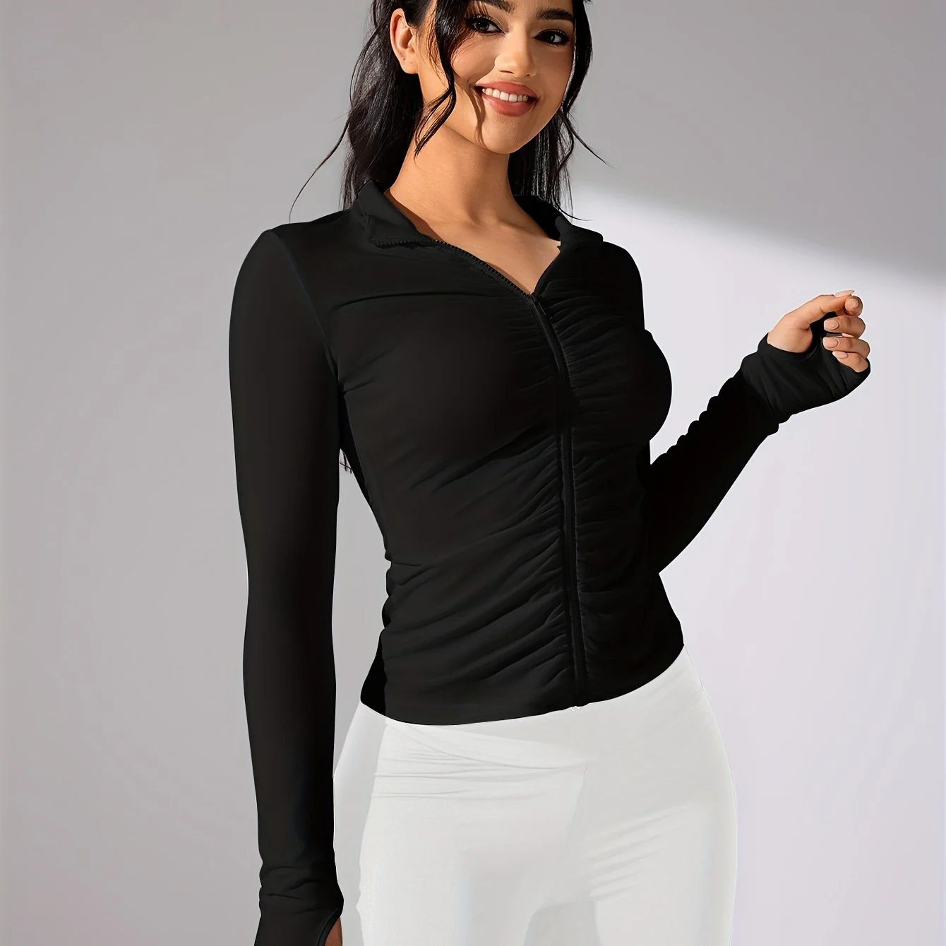 Nina | Effen kleur casual sportjack met lange mouw en volledige rits - Image 11