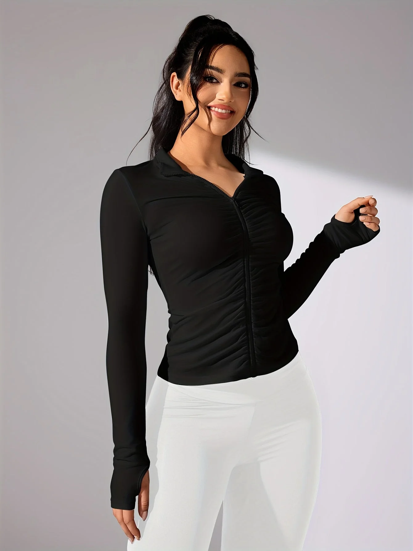 Nina | Effen kleur casual sportjack met lange mouw en volledige rits - Image 2
