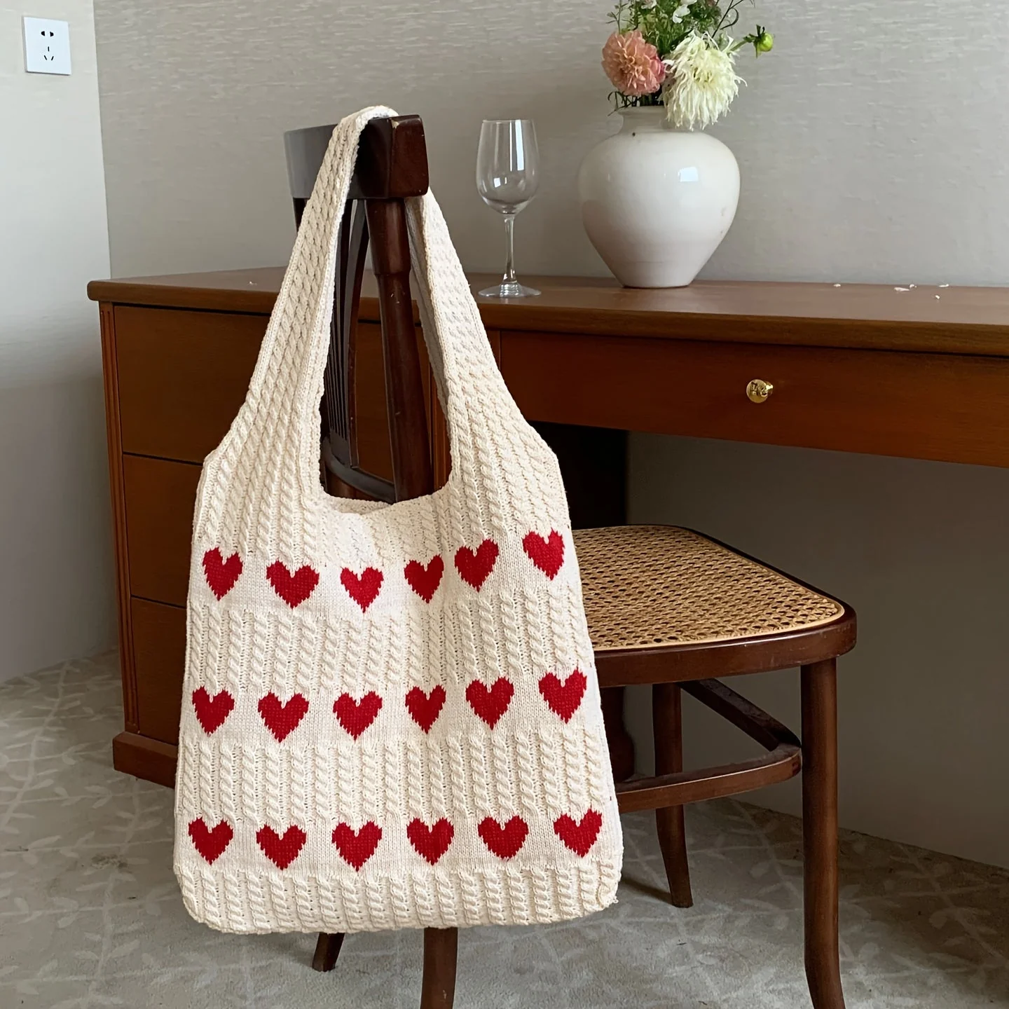 Nina | Gebreide hartpatroon shopper-tas - Image 11