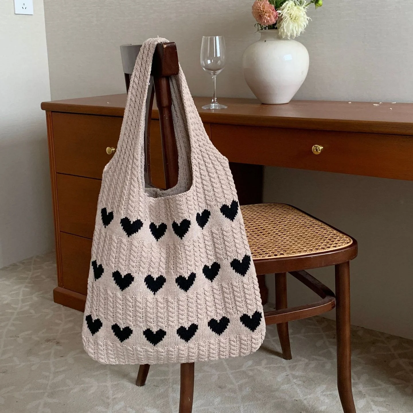 Nina | Gebreide hartpatroon shopper-tas - Image 8