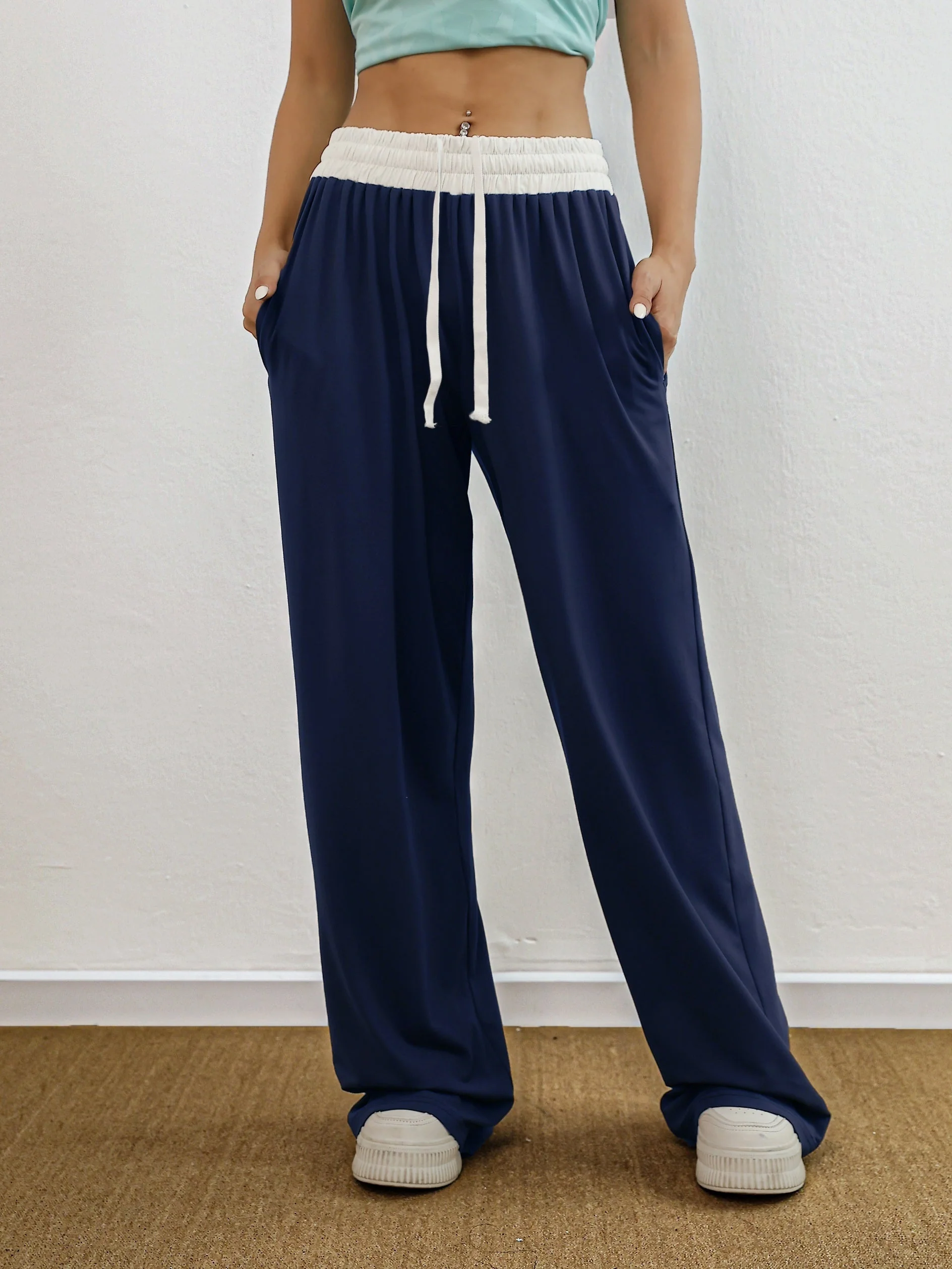 Nina | Hoge stretch kleurblok trainingsbroek met zakken - Image 12