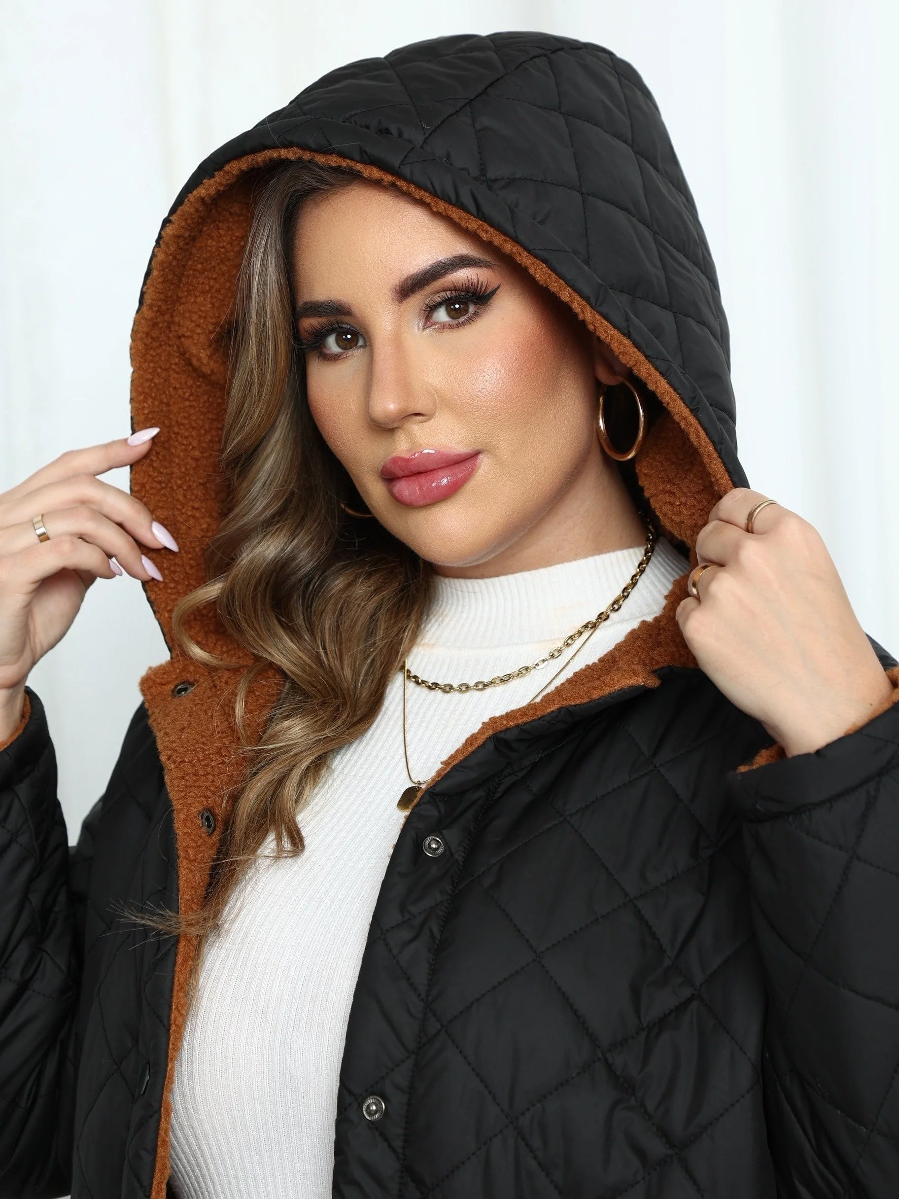 Nina | Plus size pluche gevoerde capuchon gewatteerde jas - Image 6