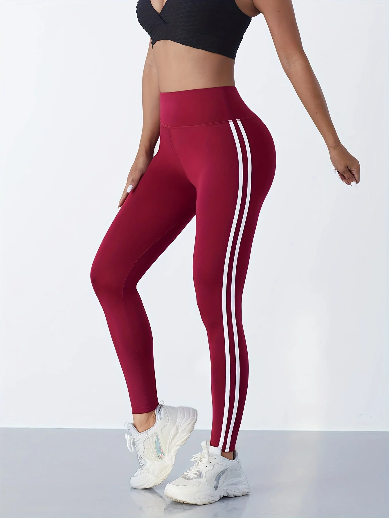 Nina | Yogalegging met hoge tailleband en vochtafvoerend materiaal - Image 2