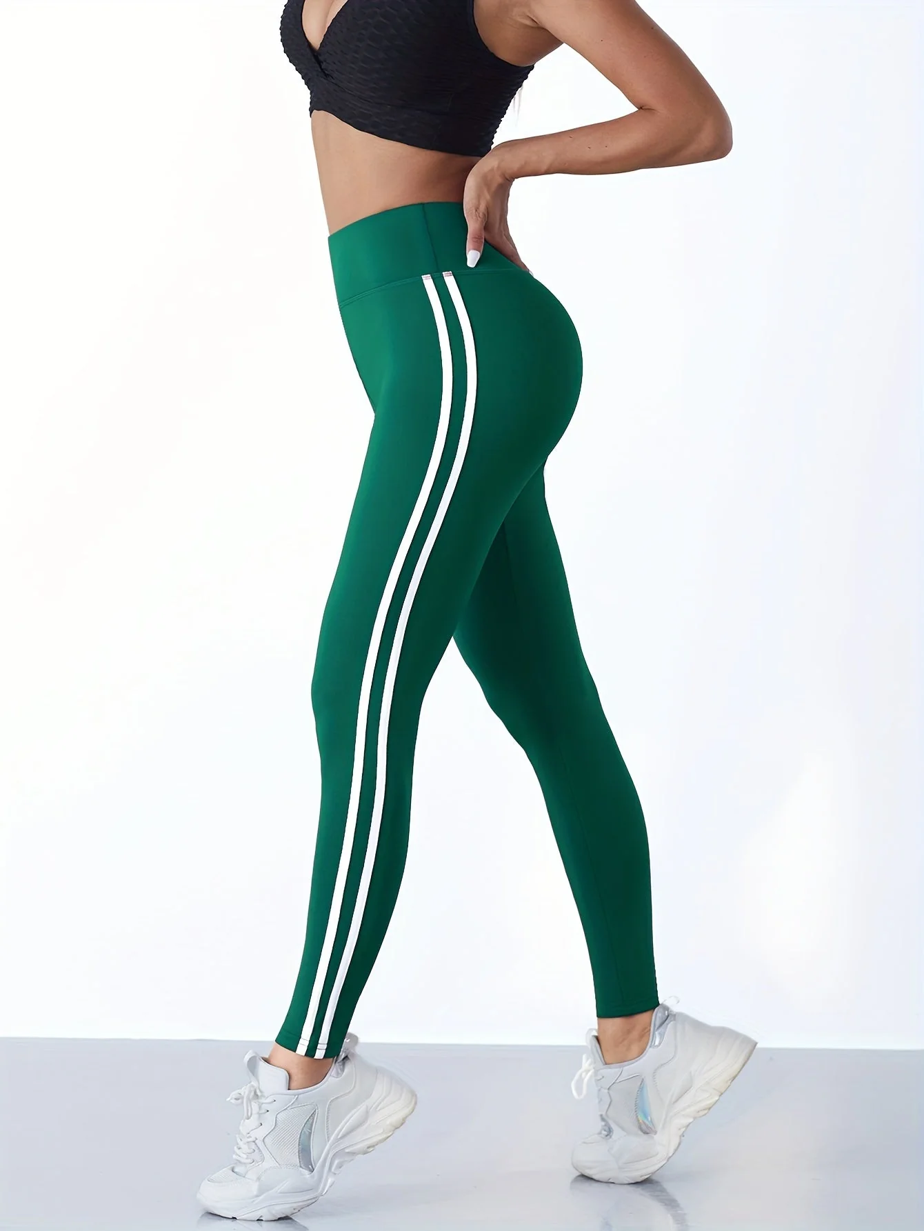 Nina | Yogalegging met hoge tailleband en vochtafvoerend materiaal - Image 4