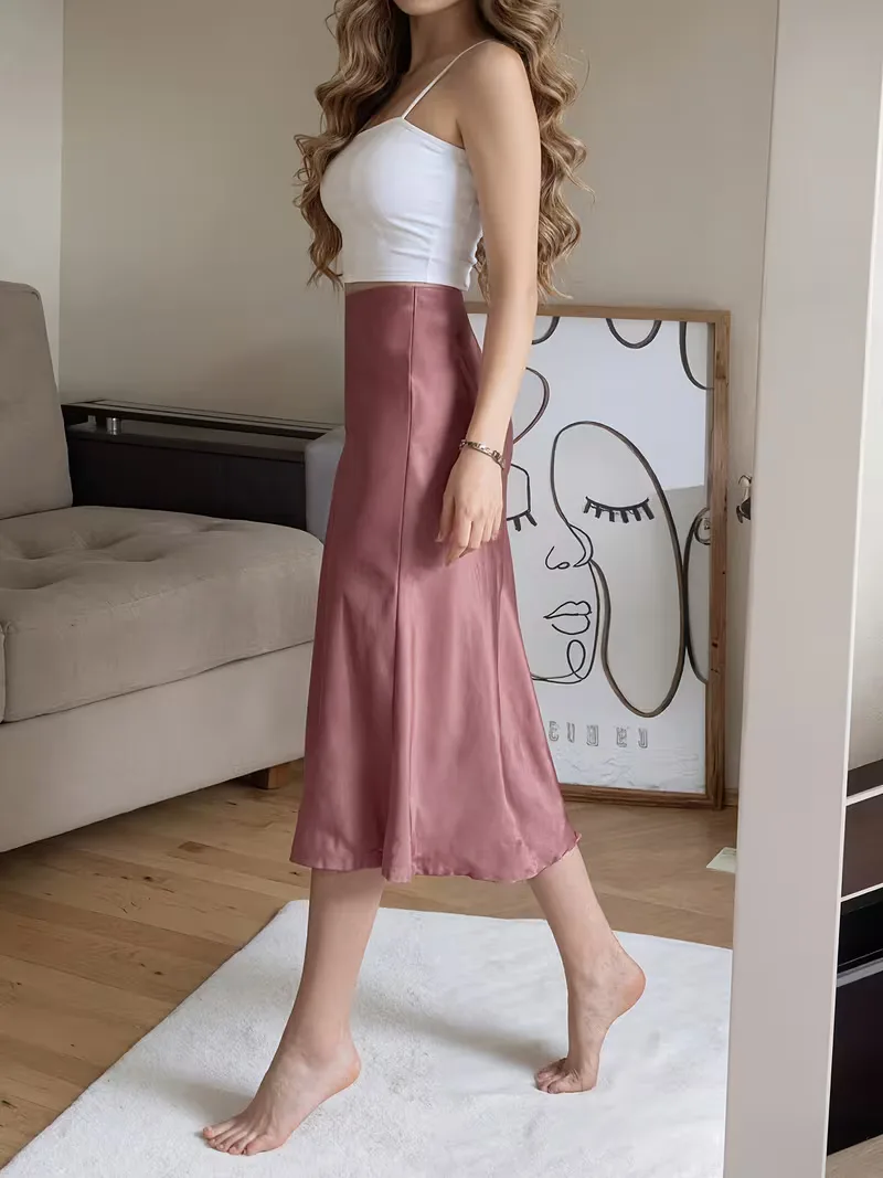 Satijnen rok met hoge split - Image 3