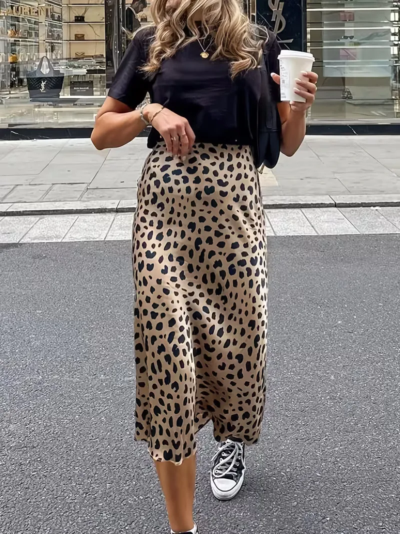 Satijnen rok met luipaardprint