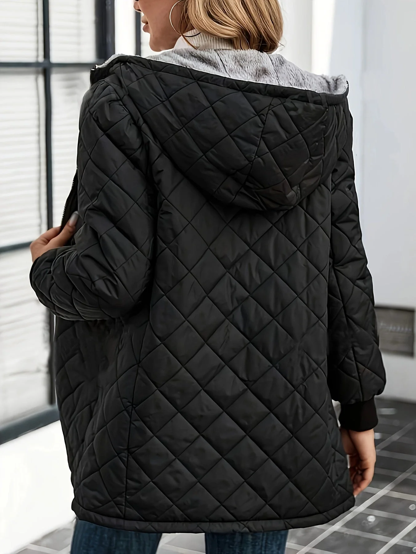 Sophie | Dames pufferjas met geometrisch patroon - Image 3