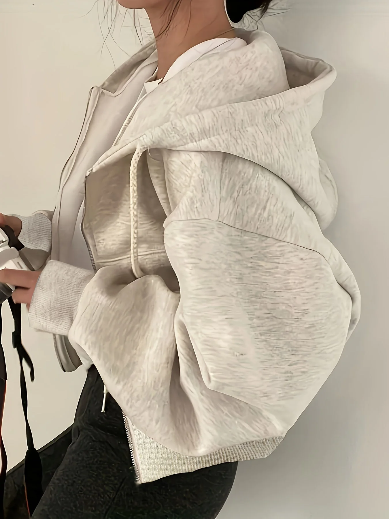 Sophie | Effen hoodie met rits en trekkoord - Image 5