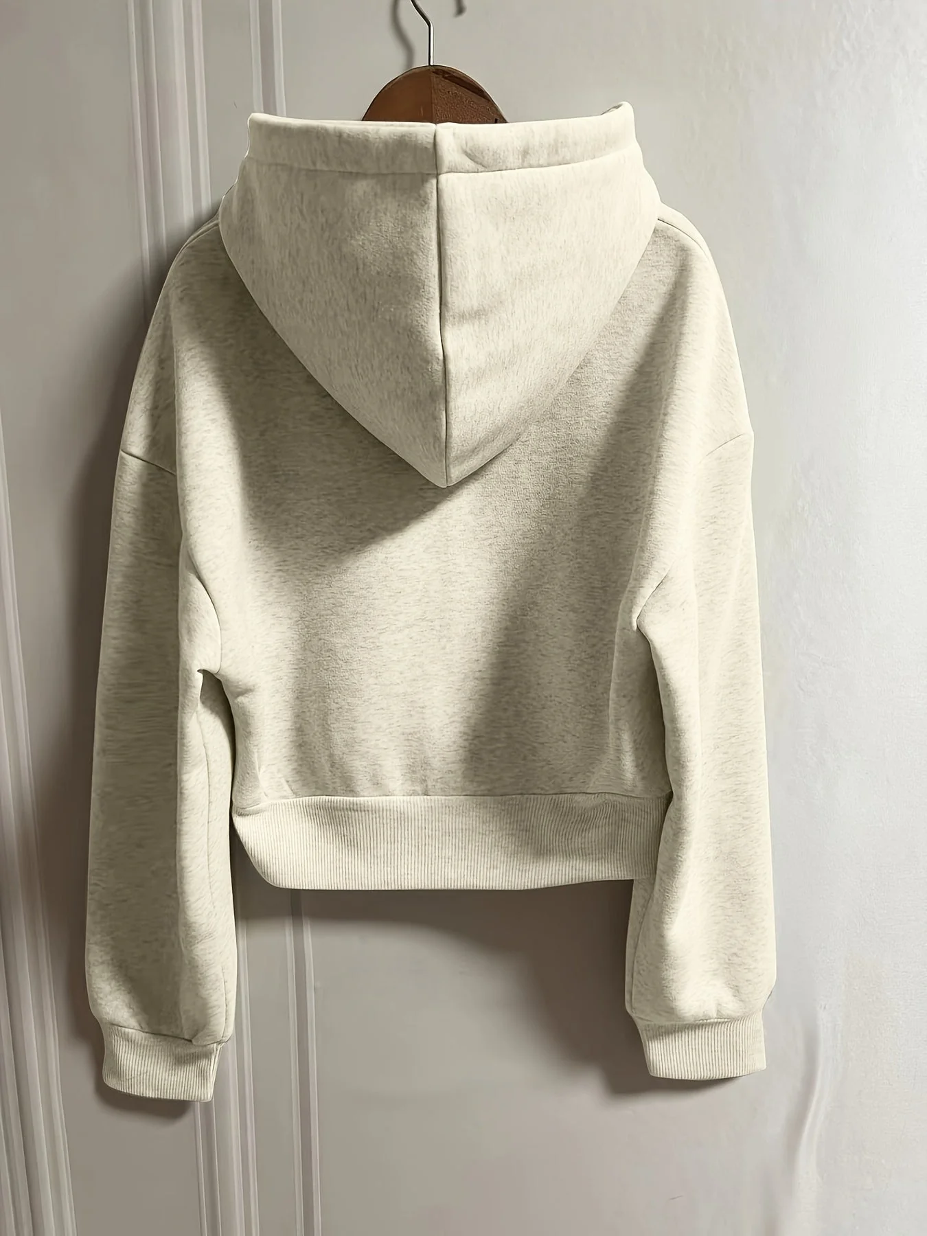 Sophie | Effen hoodie met rits en trekkoord - Image 7