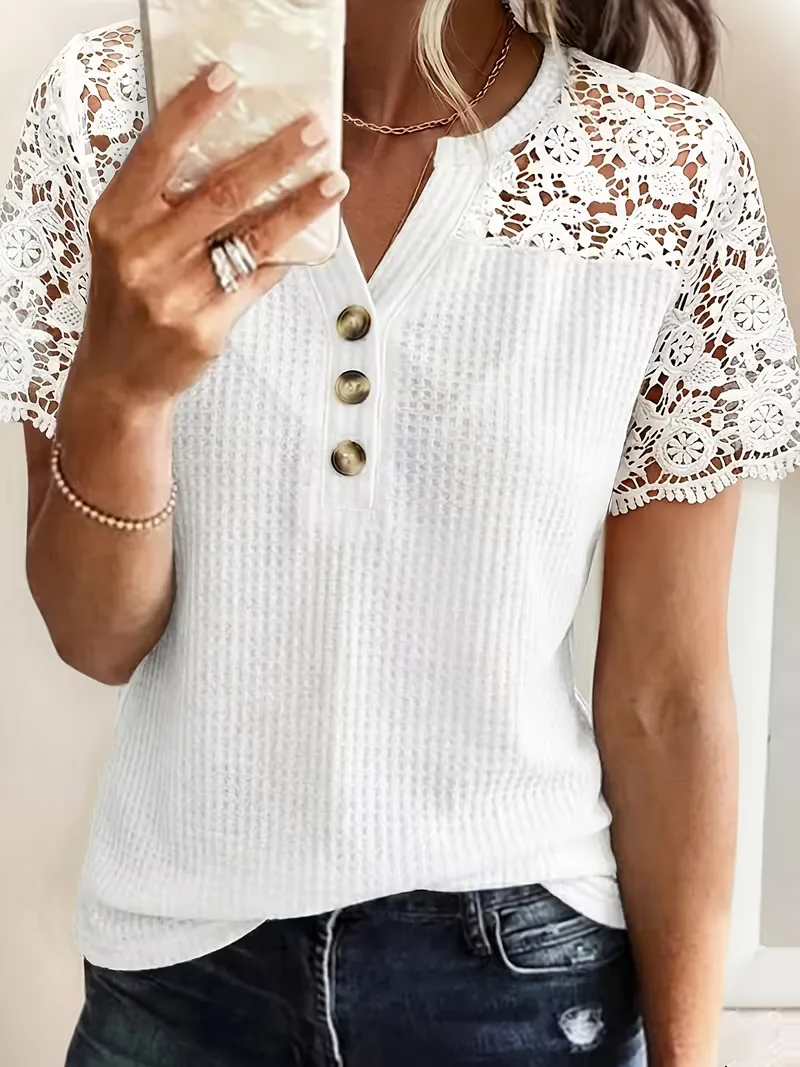 T-shirt met kantdetails - Image 2