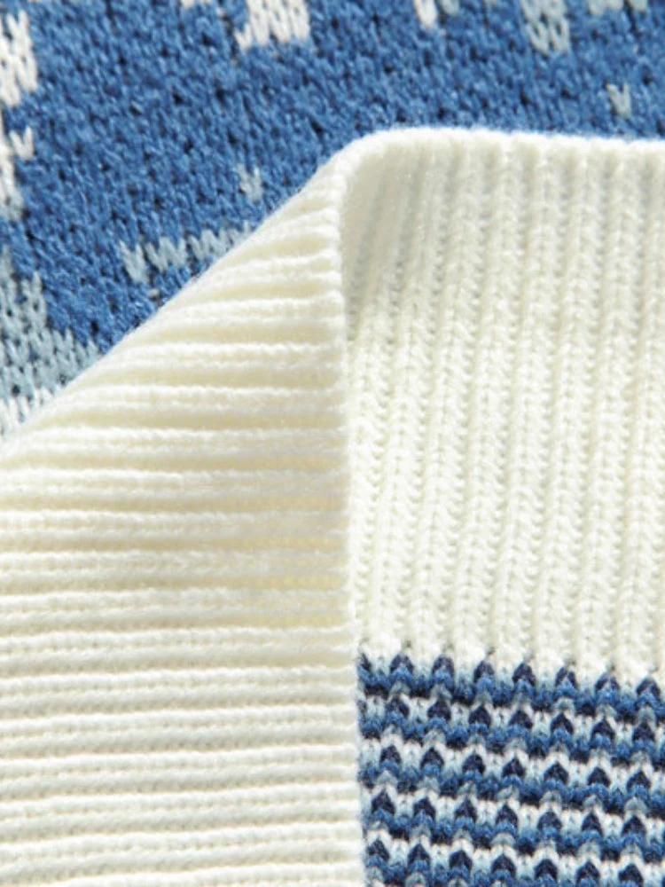 Vintage Mountain Sweater - Image 6