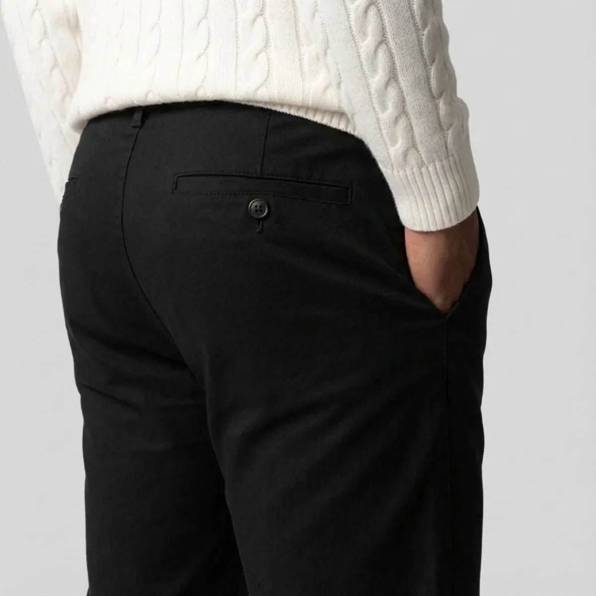 Zwarte chino met regular fit en rechte pijpen - Image 6